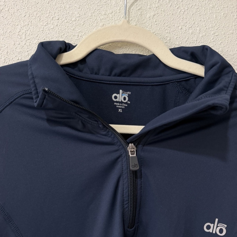 ALO Men's Navy Blue Pullover 1/4 Zip Activewear Jacket Cool Fit Athleisure XL - Picture 3 of 10